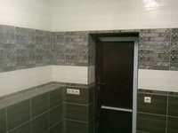 санузел с кафельной плиткой